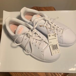 Adidas Advantage Base